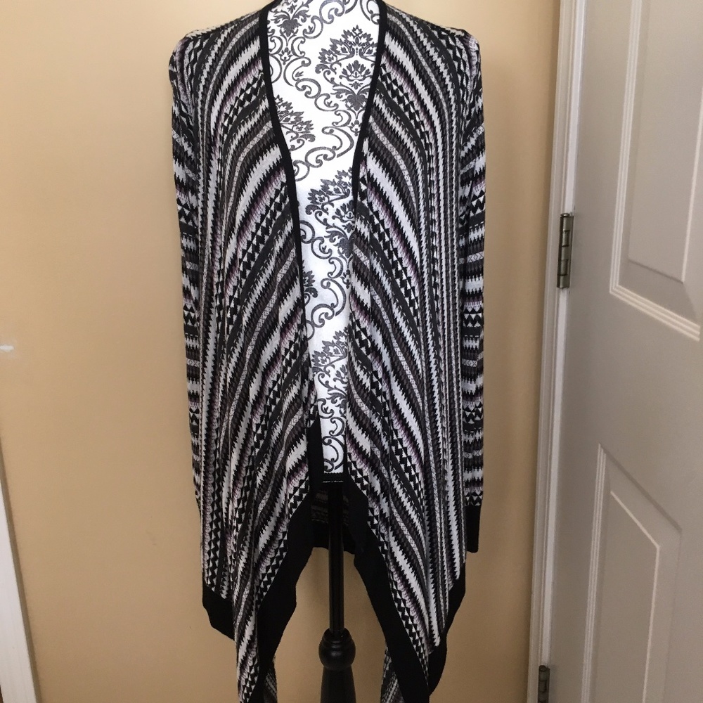 Soft Neiman Marcus Sweater 100% Viscose Medium
